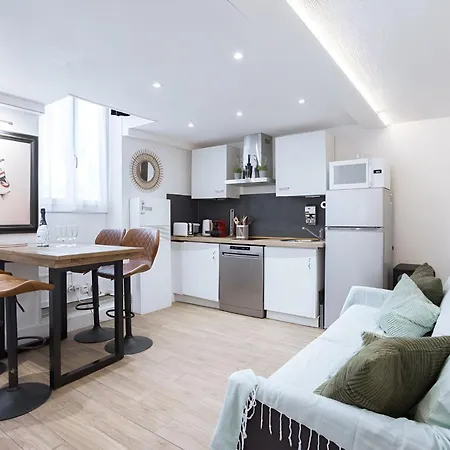 Apartment La Diva Du Festival - 12 Mn A Pied Palais & Plages - Cosy & Calme - Clim - Wifi - Parking Prive *